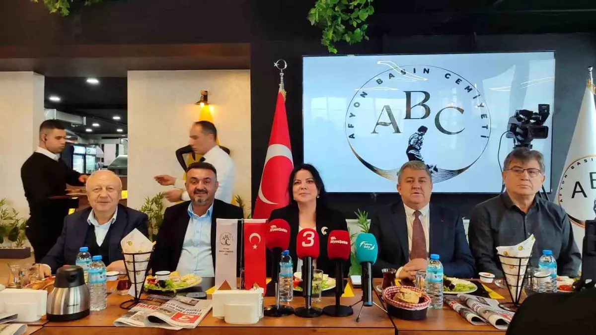abc-baskani-selcen-dilek-coygun-medya-mensuplarini-otekilestirmemeliyiz-1wpbGSCx.jpg