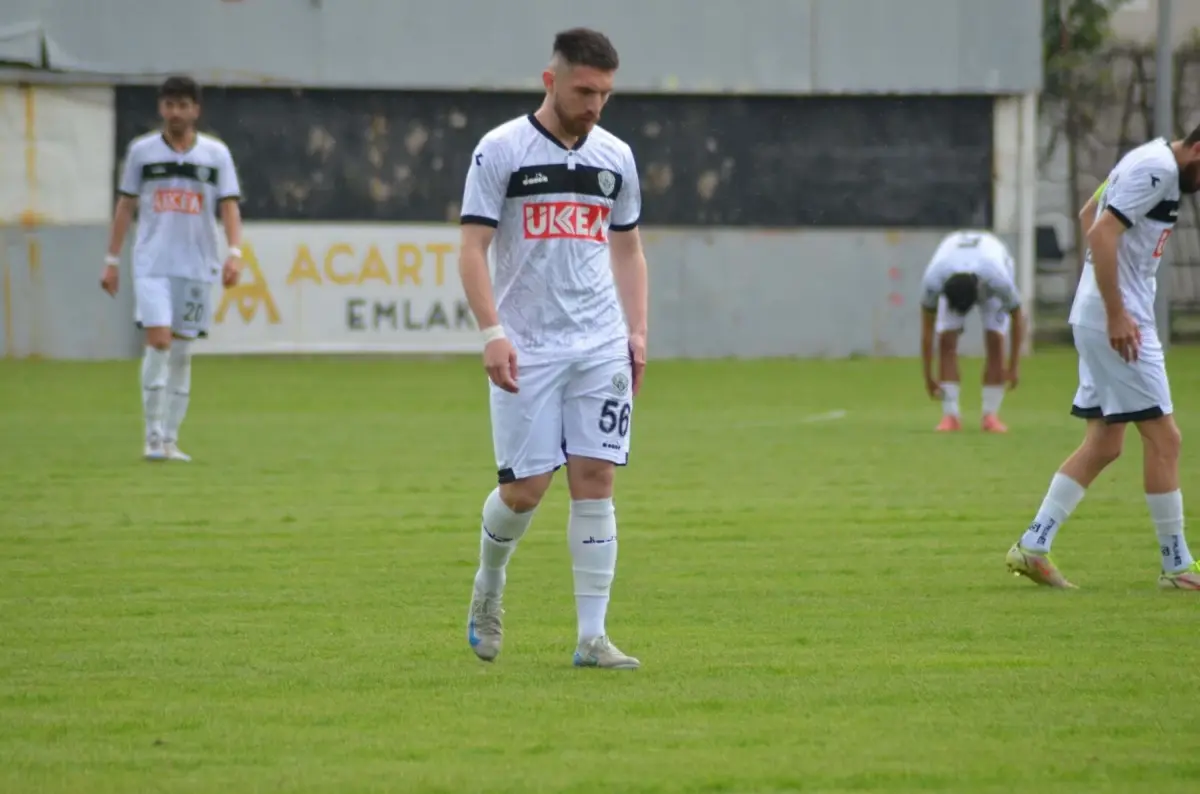 aydin-futbolunda-belirsizlikler-devam-ediyor-F3wqiSwT.jpg