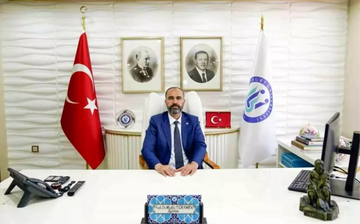 bayburt-universitesi-rektoru-prof-dr-mutlu-turkmenin-annesi-hayatini-kaybetti-6g8slvZL.jpg