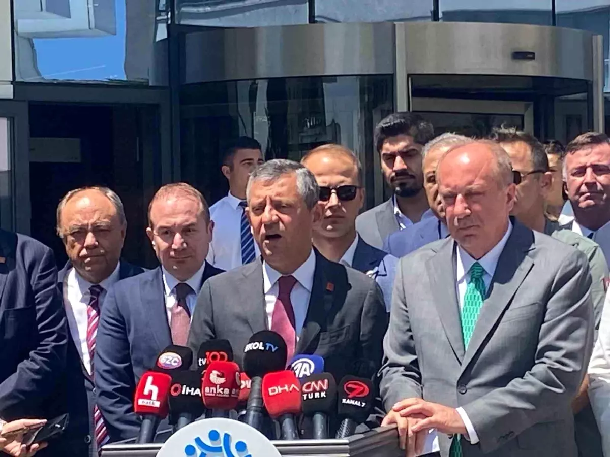 chp-lideri-ozgur-ozel-memleket-partisini-ziyaret-etti-e8kDg7zY.jpg
