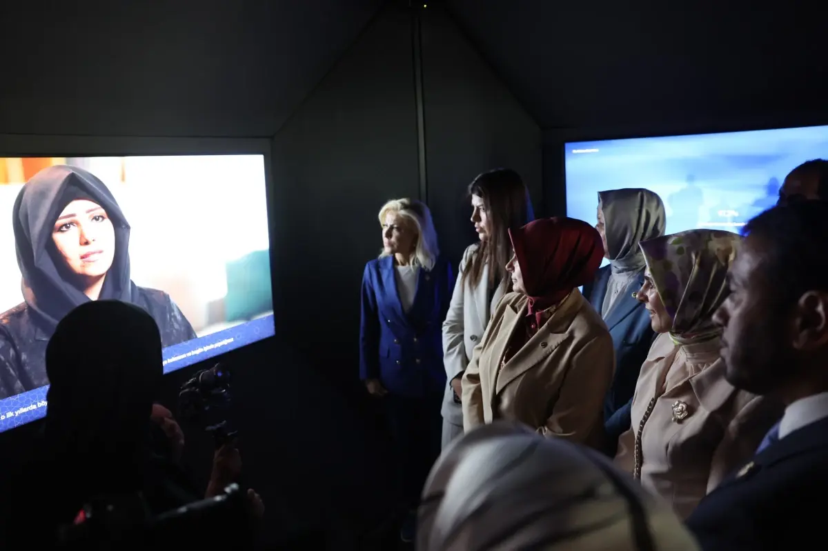 emine-erdogan-ulusun-annesi-standi-icin-yazi-kaleme-aldi-ROkEXPET.jpg
