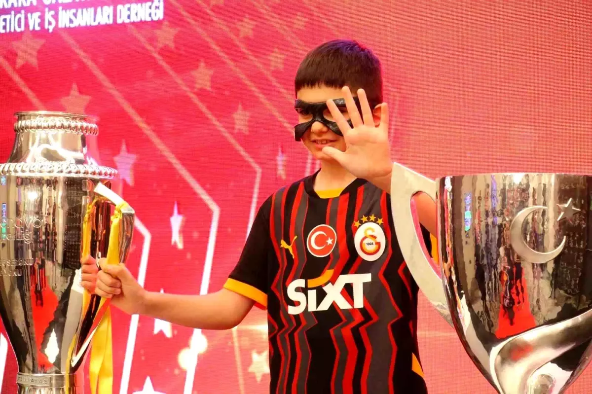 galatasaray-25-sampiyonlugunu-ankarada-kutladi-wHs3gypy.jpg
