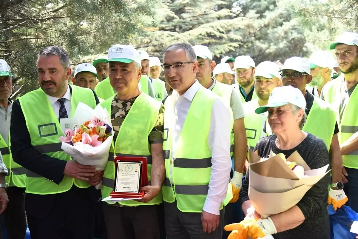 pursaklarda-etraf-muhafaza-haftasi-aktifligi-duzenlendi-ikG7TEyH.jpg