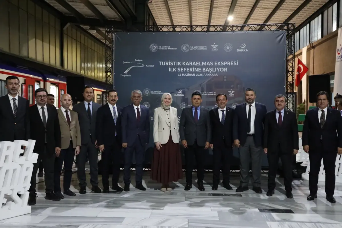 turistik-karaelmas-ekspresi-birinci-seferine-cikti-ZWMnnTCb.jpg