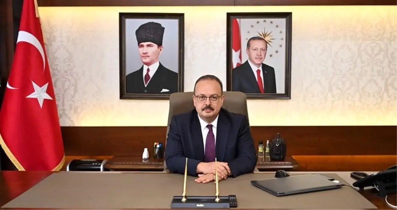 vali-canbolat-kimsesizlerin-tebessumuyle-bayramlarimizi-aydinlatmaliyiz-2L5VpblH.jpg