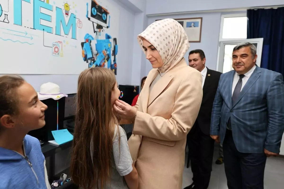 vali-yigitbasi-kod-afyon-atolyesini-ziyaret-etti-42KAz3RV.jpg