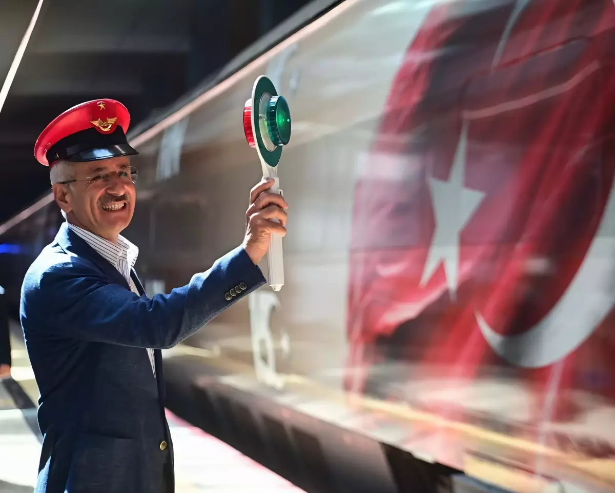 15-temmuz-demokrasi-ve-milli-birlik-treni-14-temmuzda-hareket-ediyor-wicEMGxL.jpg