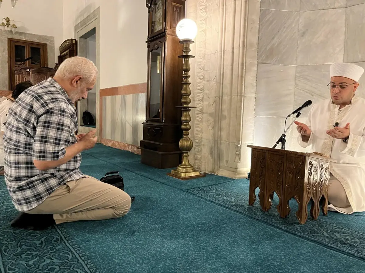 aydinda-orman-yanginlari-icin-mescitlerde-dua-programi-duzenlendi-cArp6hZH.jpg