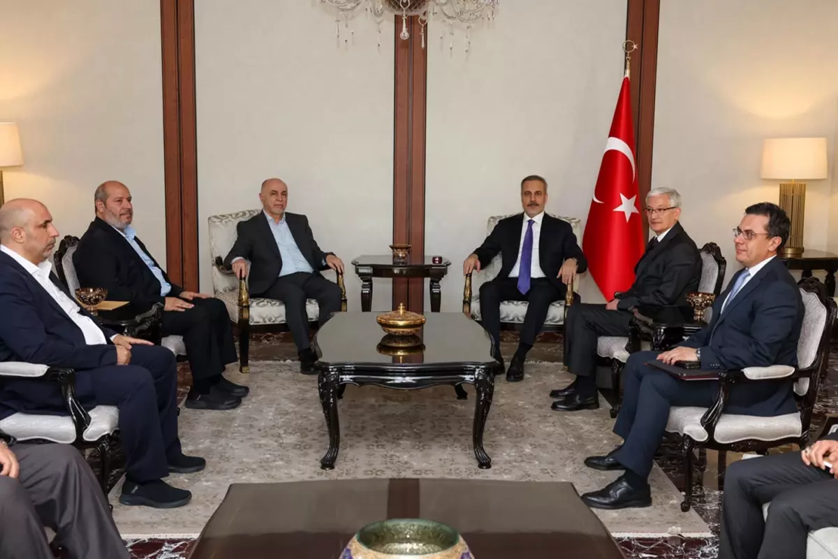 bakan-fidan-hamas-heyetiyle-gorustu-7BQa7KhN.jpg