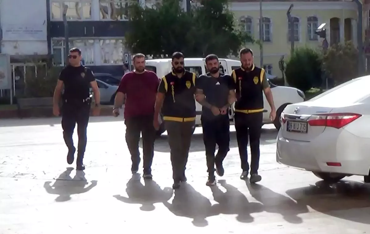 cezaevi-firarisi-aydinda-bicakla-yaralamisti-yakalandi-zTZICU2n.jpg