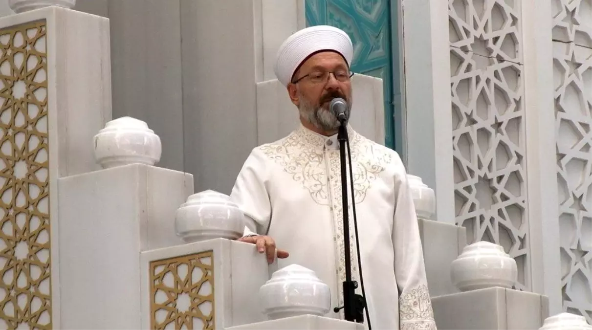 diyanet-isleri-baskani-erbastan-orman-yanginlari-sebebiyle-yagmur-duasi-SQsZYStM.jpg