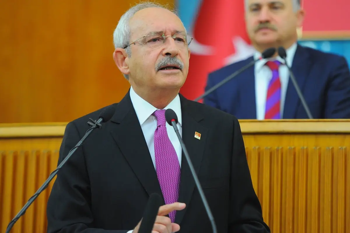 kemal-kilicdaroglunun-ofisi-satisa-cikarildi-DD935P2J.jpg