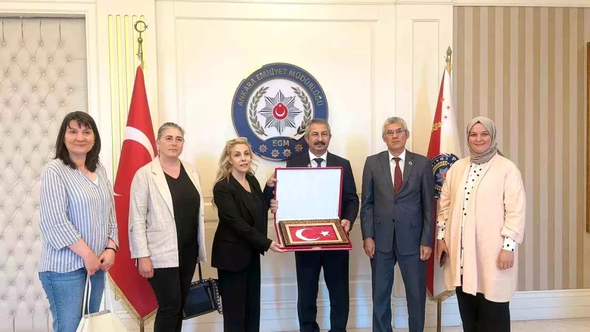 muhabirler-dernegi-emniyet-muduru-dinci-ziyaret-etti-vyY9NIp1.jpg