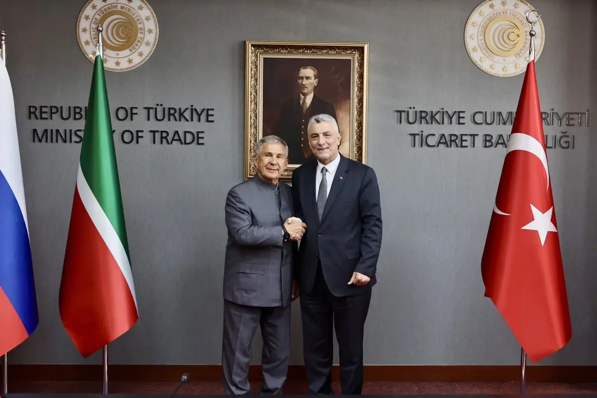 ticaret-bakani-bolat-ve-tataristan-reisi-minnihanov-ankarada-bulustu-MRbnVvT2.jpg