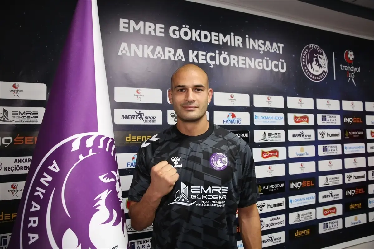 ankara-keciorengucu-kaleci-aykut-ozer-ile-kontrat-imzaladi-p23vvKqt.jpg