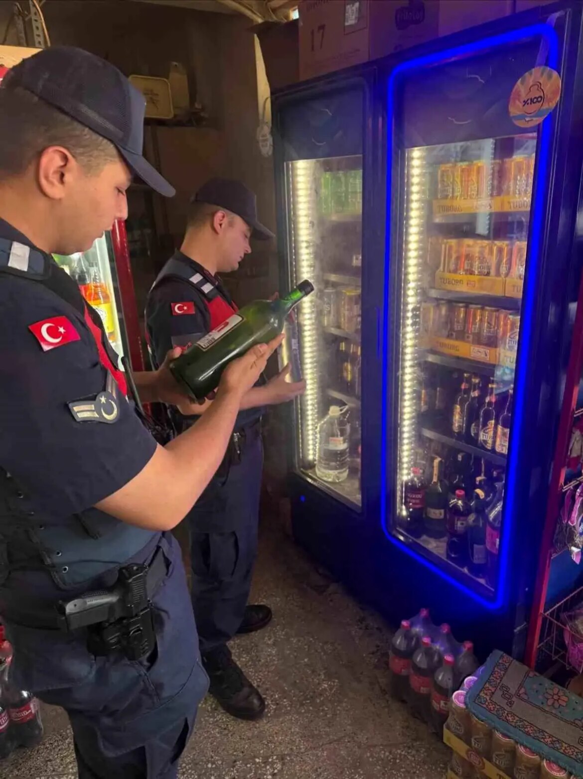 incirliovada-kacak-alkol-ve-tutun-kontrolu-yapildi-1jnOvvbK.jpg