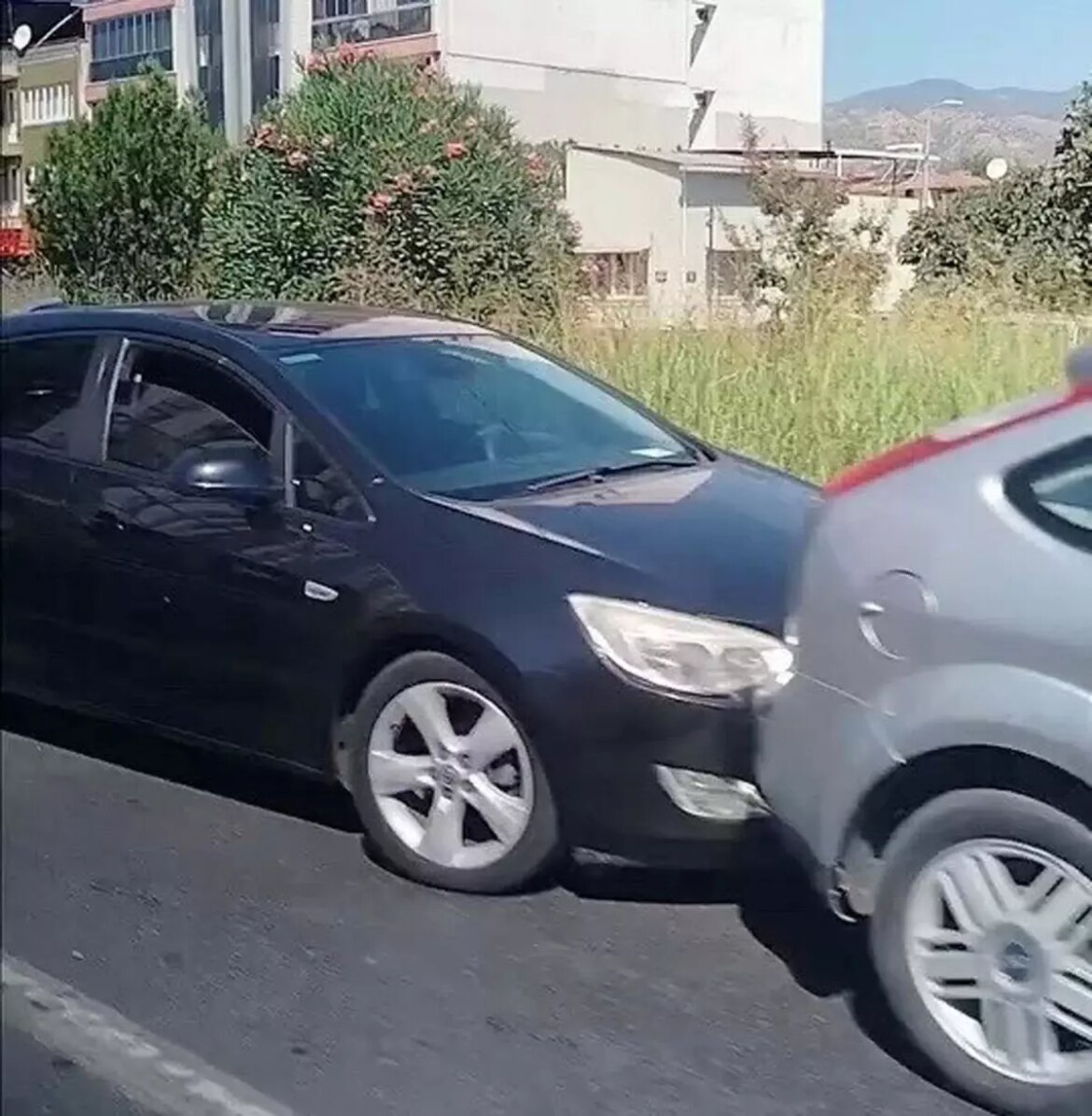 aydinda-zincirleme-kaza-6-yarali-LA8CmjKK.jpg