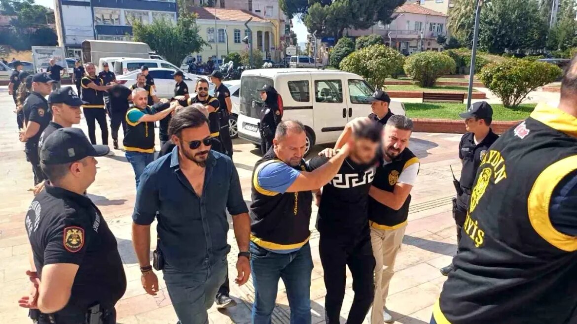 efelerdeki-spor-salonu-kursunlandi-4-kuskulu-adliyeye-sevk-edildi-BcKM75kN.jpg